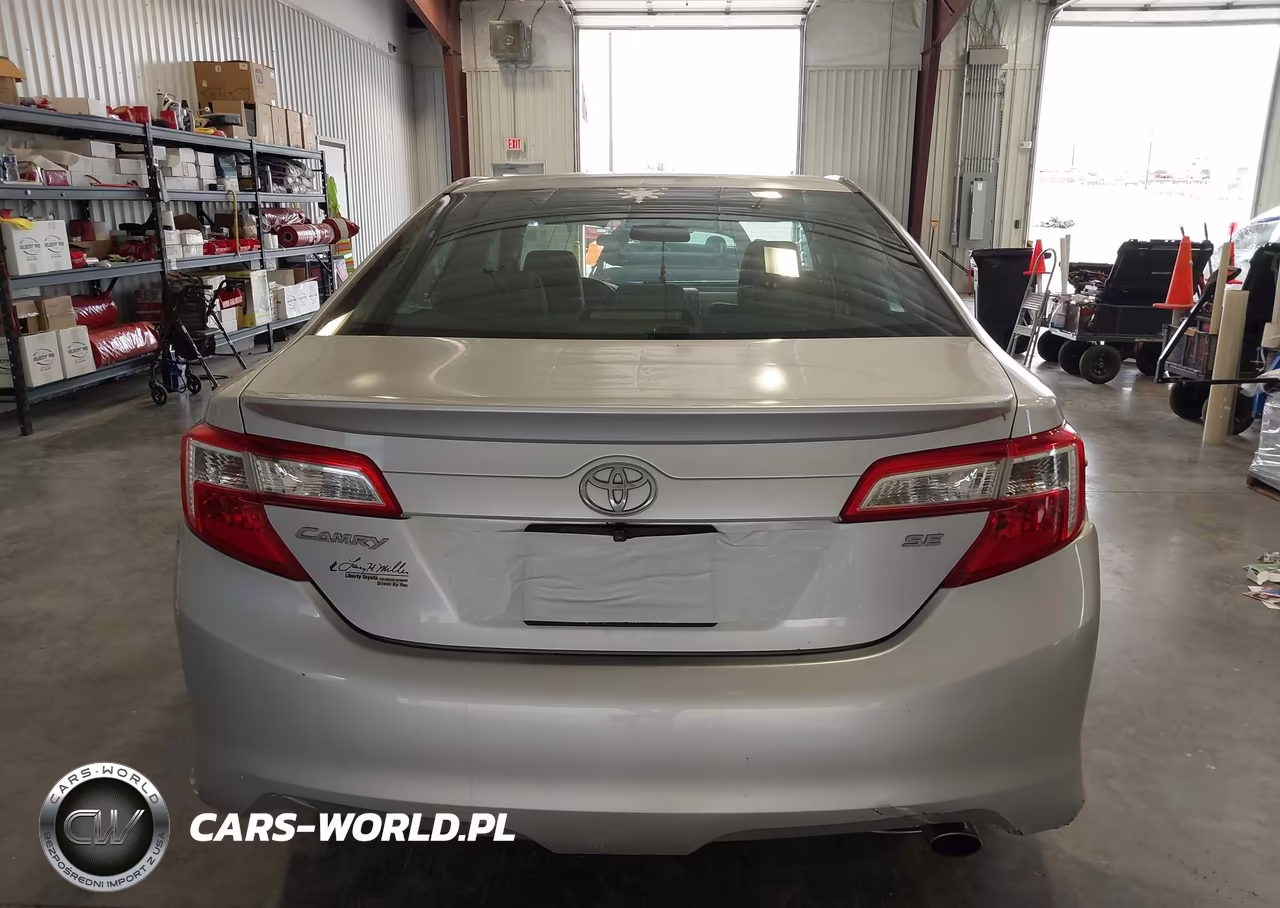 2013 Toyota Camry Se VIN:4T1BF1FK0DU680952 - 17