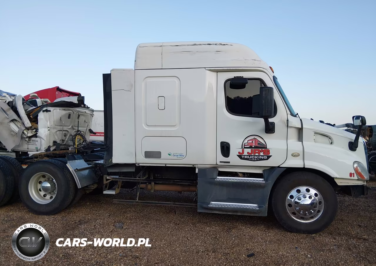 2016 Freightliner Cascadia 113 VIN:3AKJGHDV9GSGV2970 - 16