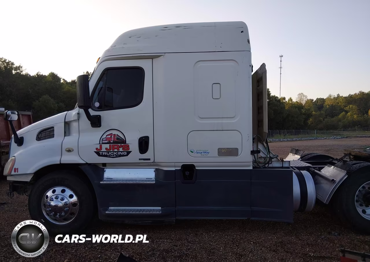 2016 Freightliner Cascadia 113 VIN:3AKJGHDV9GSGV2970 - 17