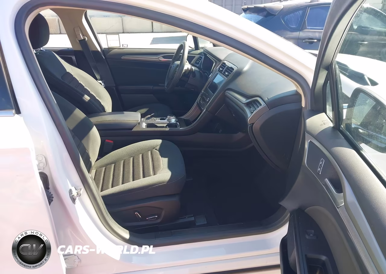 2019 Ford Fusion Se VIN:3FA6P0HD6KR200404 - 5