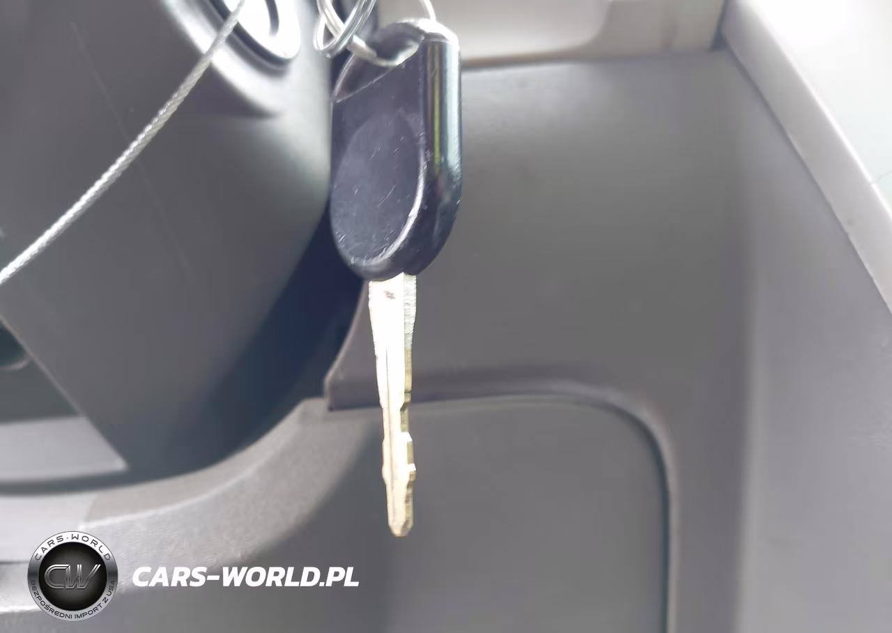 2008 Ford Focus S VIN:1FAHP34N48W273138 - 11