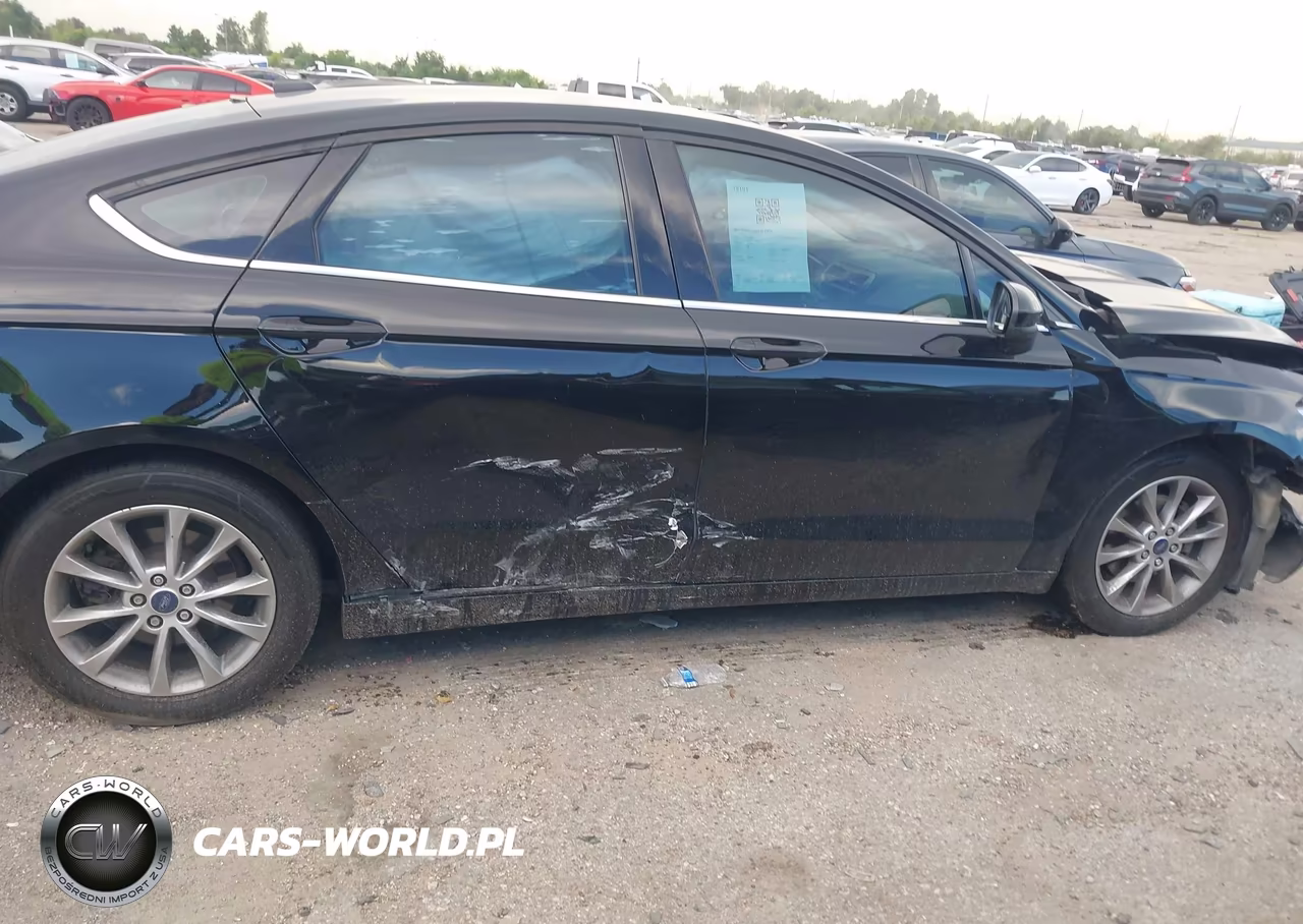 2017 Ford Fusion Se VIN:3FA6P0H73HR186576 - 13
