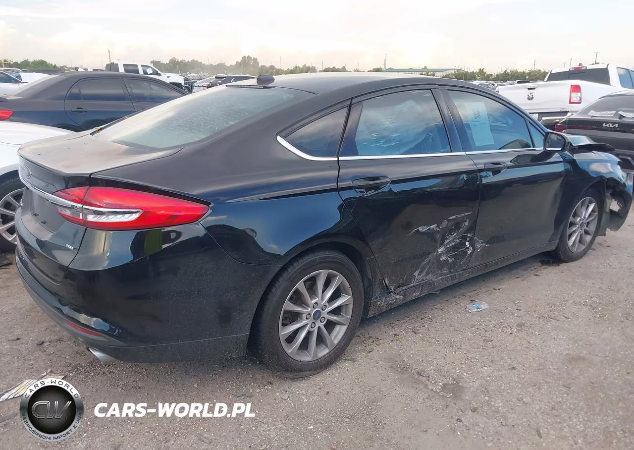 2017 Ford Fusion Se VIN:3FA6P0H73HR186576 - 4