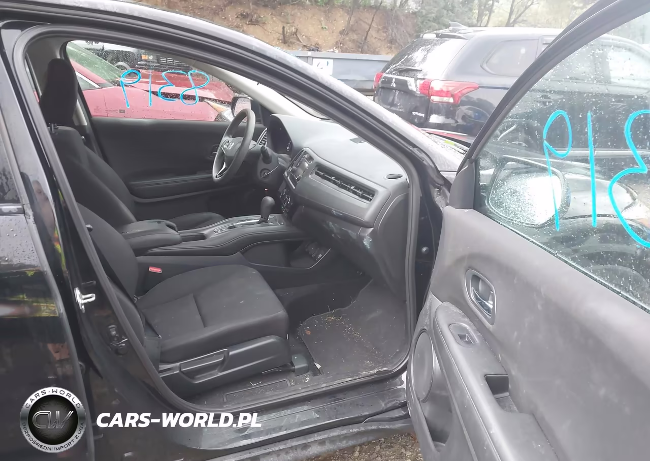 2018 Honda Hr-V Lx VIN:3CZRU6H33JG720199 - 5