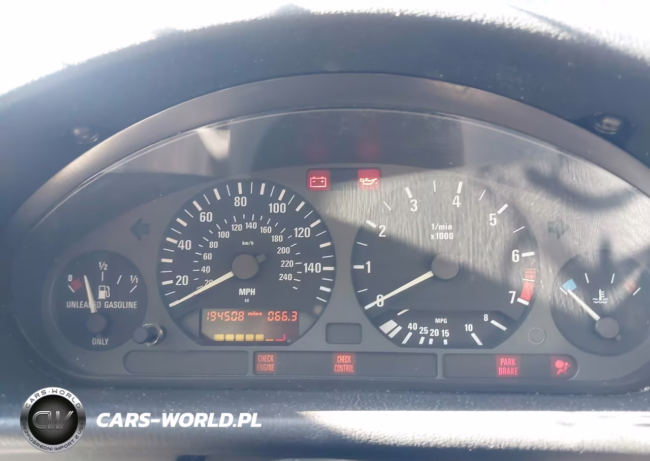 1997 BMW 328Is VIN:WBABG132XVET04001 - 7