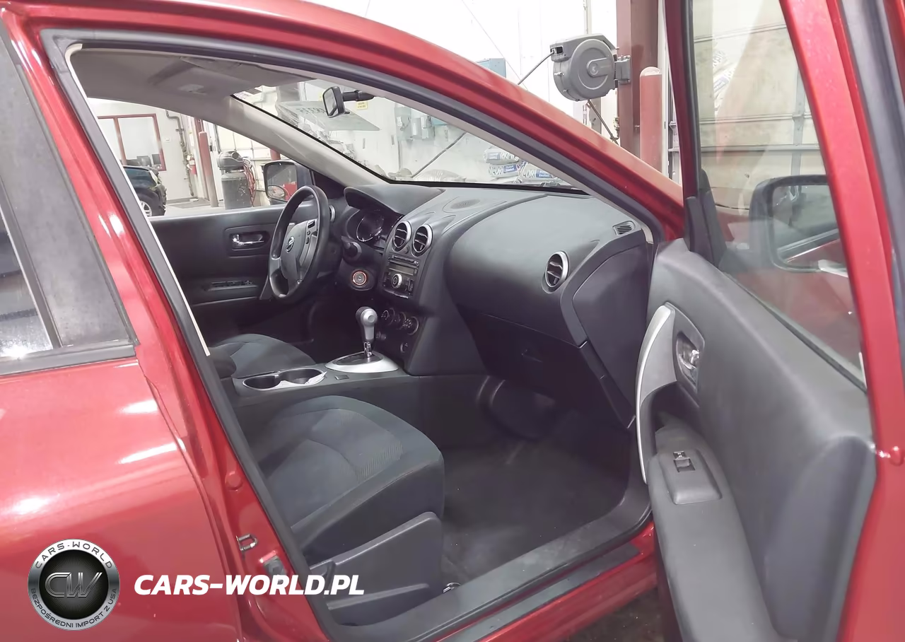 2013 Nissan Rogue S VIN:JN8AS5MV4DW661863 - 5
