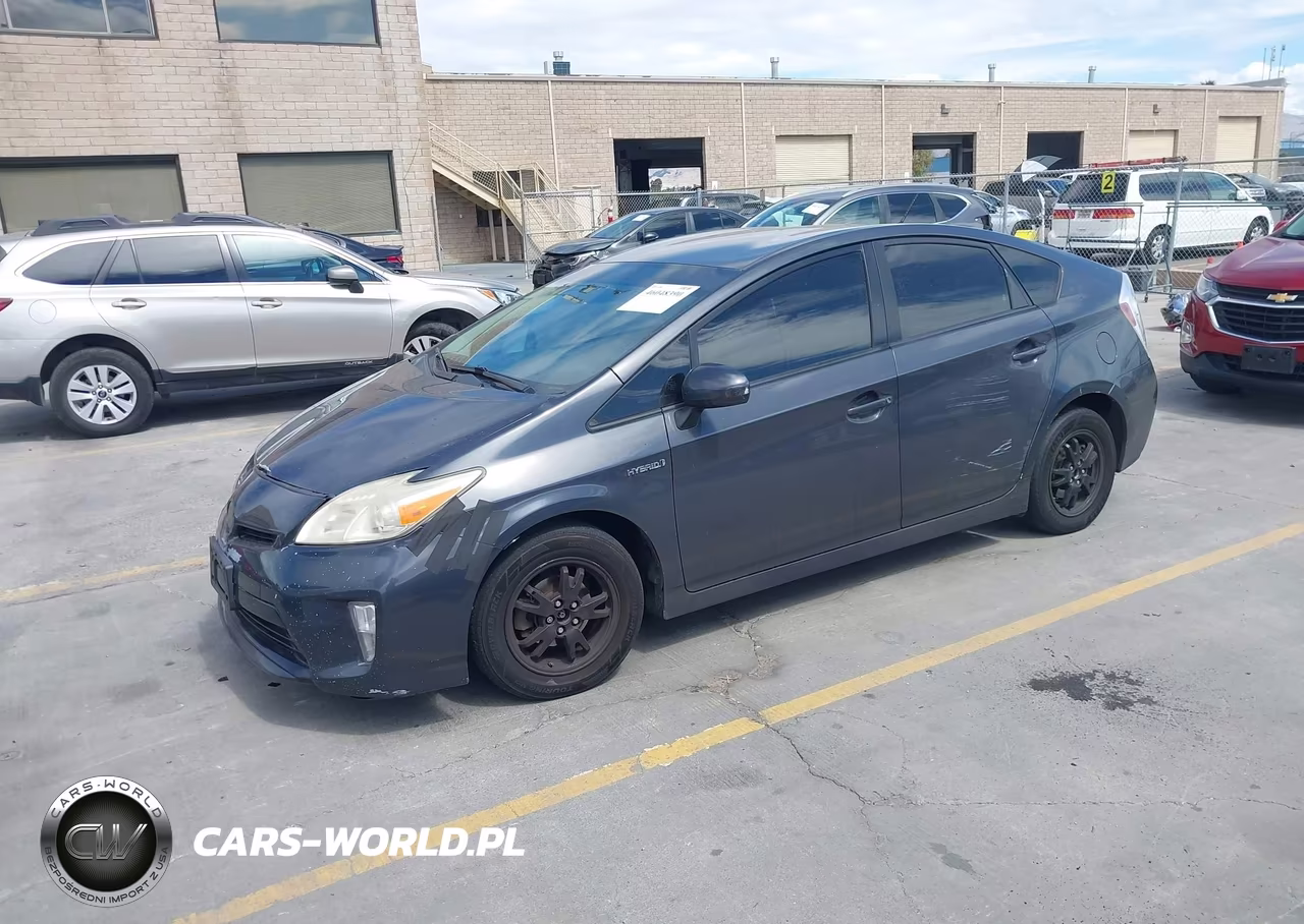 2013 Toyota Prius Three VIN:JTDKN3DU6D5600345 - 2