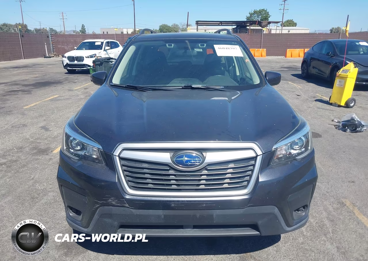 2019 Subaru Forester Premium VIN:JF2SKAGC6KH586556 - 12