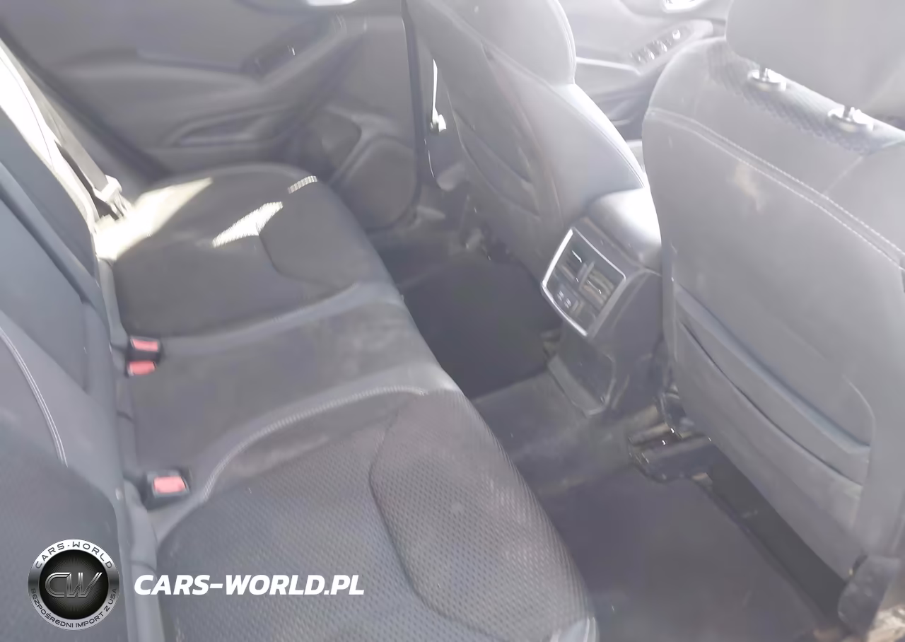2019 Subaru Forester Premium VIN:JF2SKAGC6KH586556 - 8