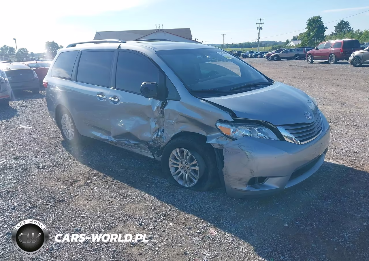2015 Toyota Sienna Xle Premium 8 Passenger