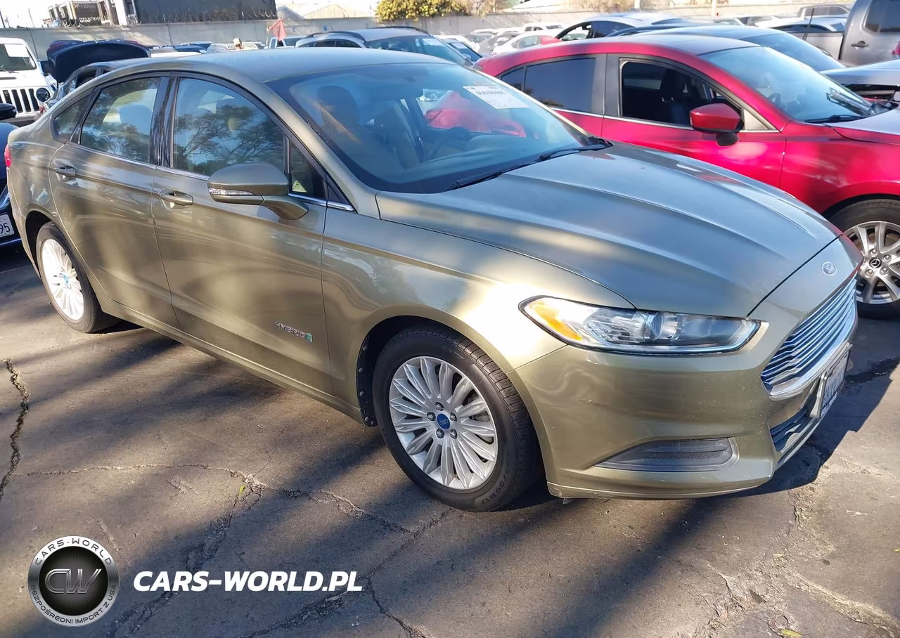 2013 Ford Fusion Hybrid Se – zdjęcie 1 z 12
