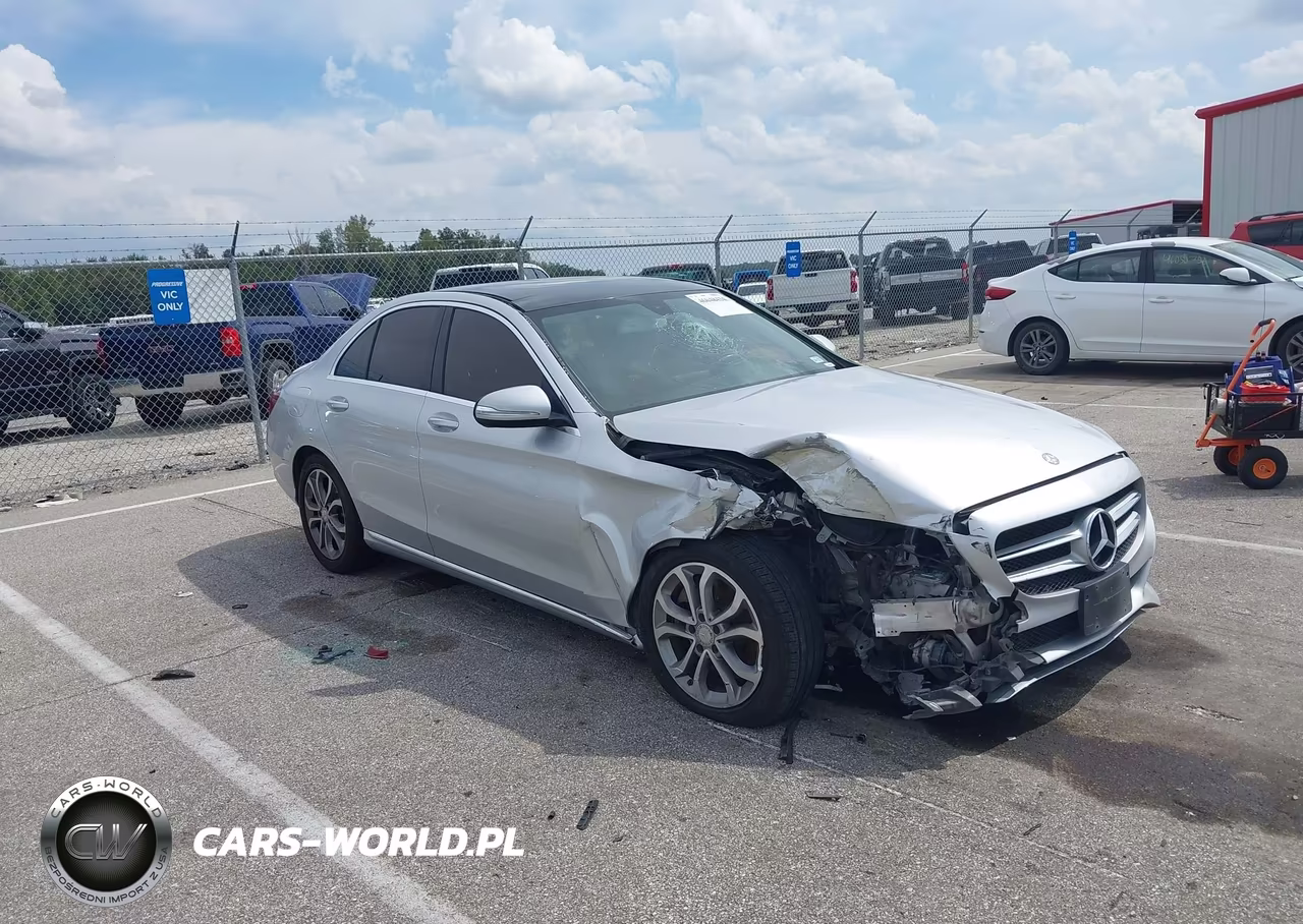 2015 Mercedes-Benz C 300 VIN:55SWF4JB8FU082763 - 1