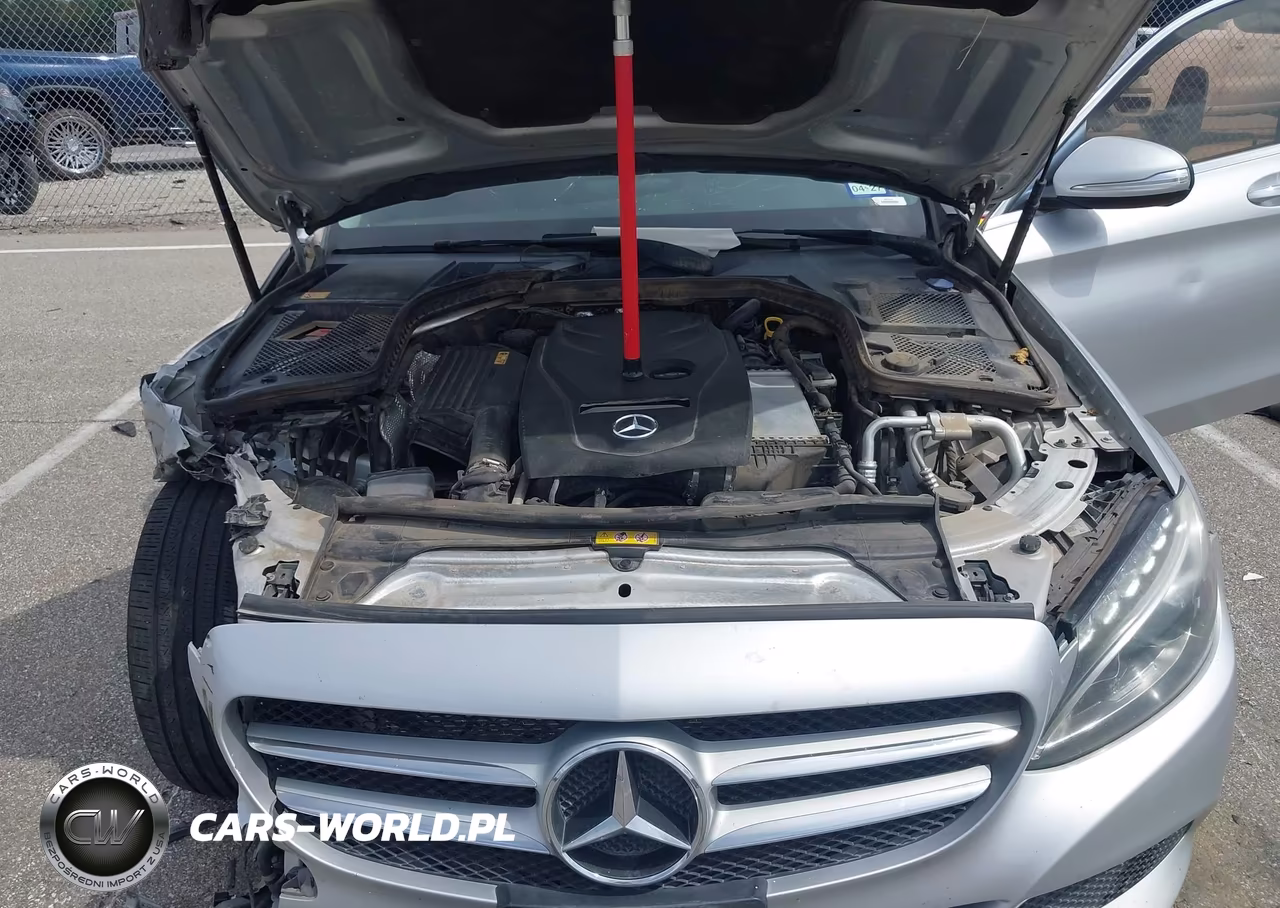 2015 Mercedes-Benz C 300 VIN:55SWF4JB8FU082763 - 10