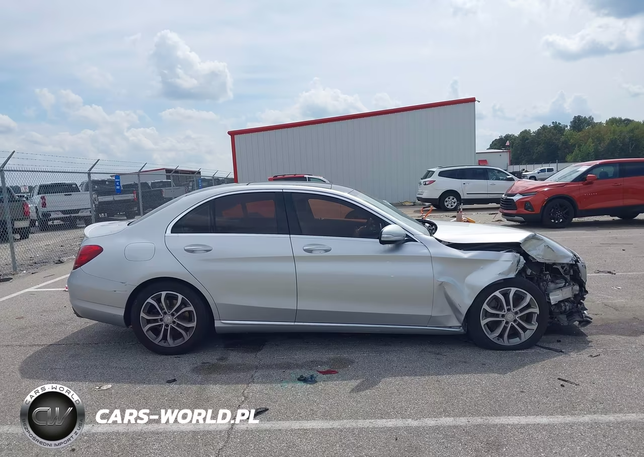 2015 Mercedes-Benz C 300 VIN:55SWF4JB8FU082763 - 13
