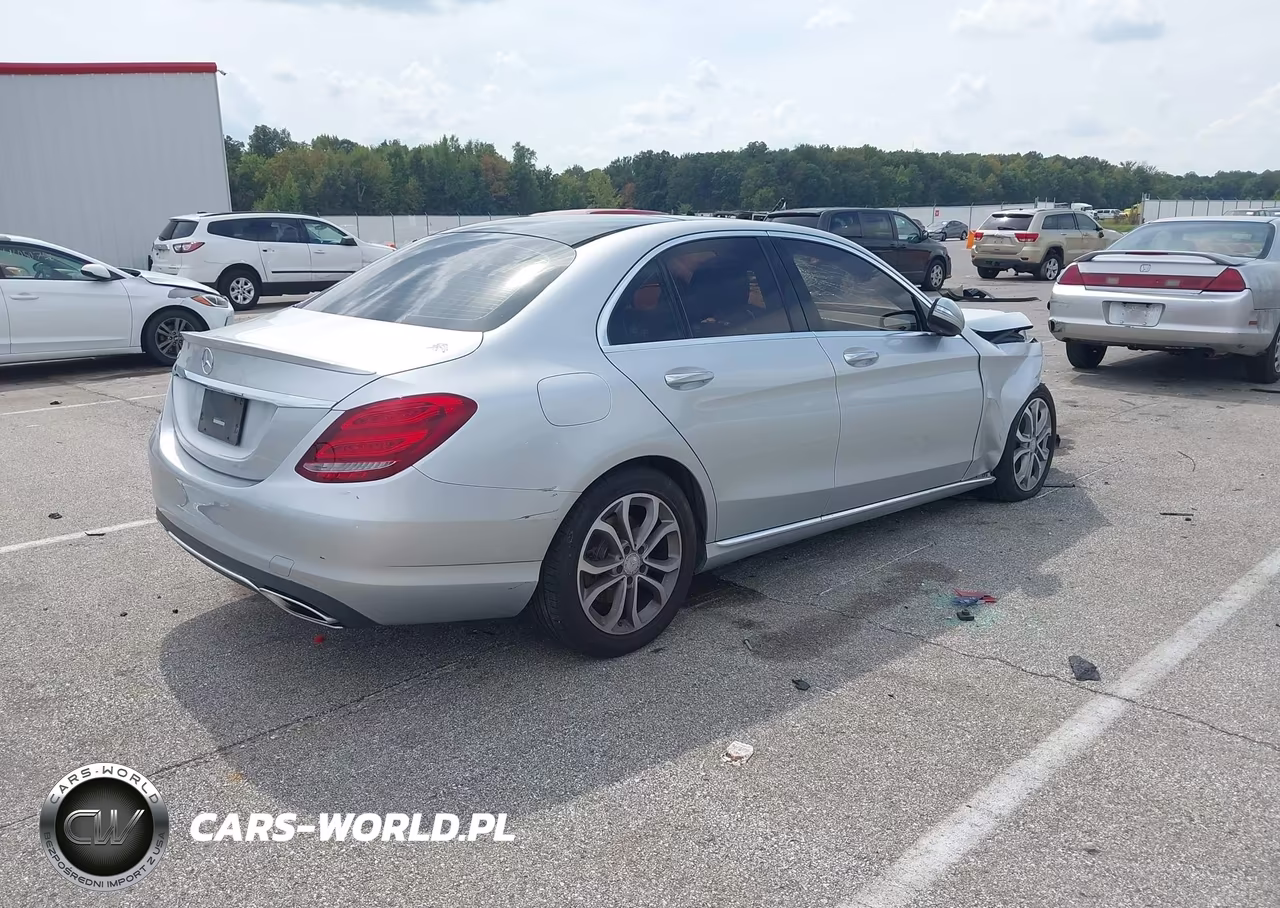 2015 Mercedes-Benz C 300 VIN:55SWF4JB8FU082763 - 4