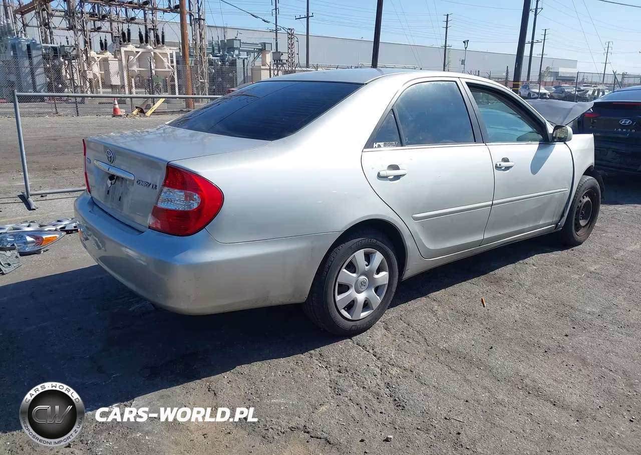2004 Toyota Camry Le VIN:4T1BE32KX4U847550 - 4