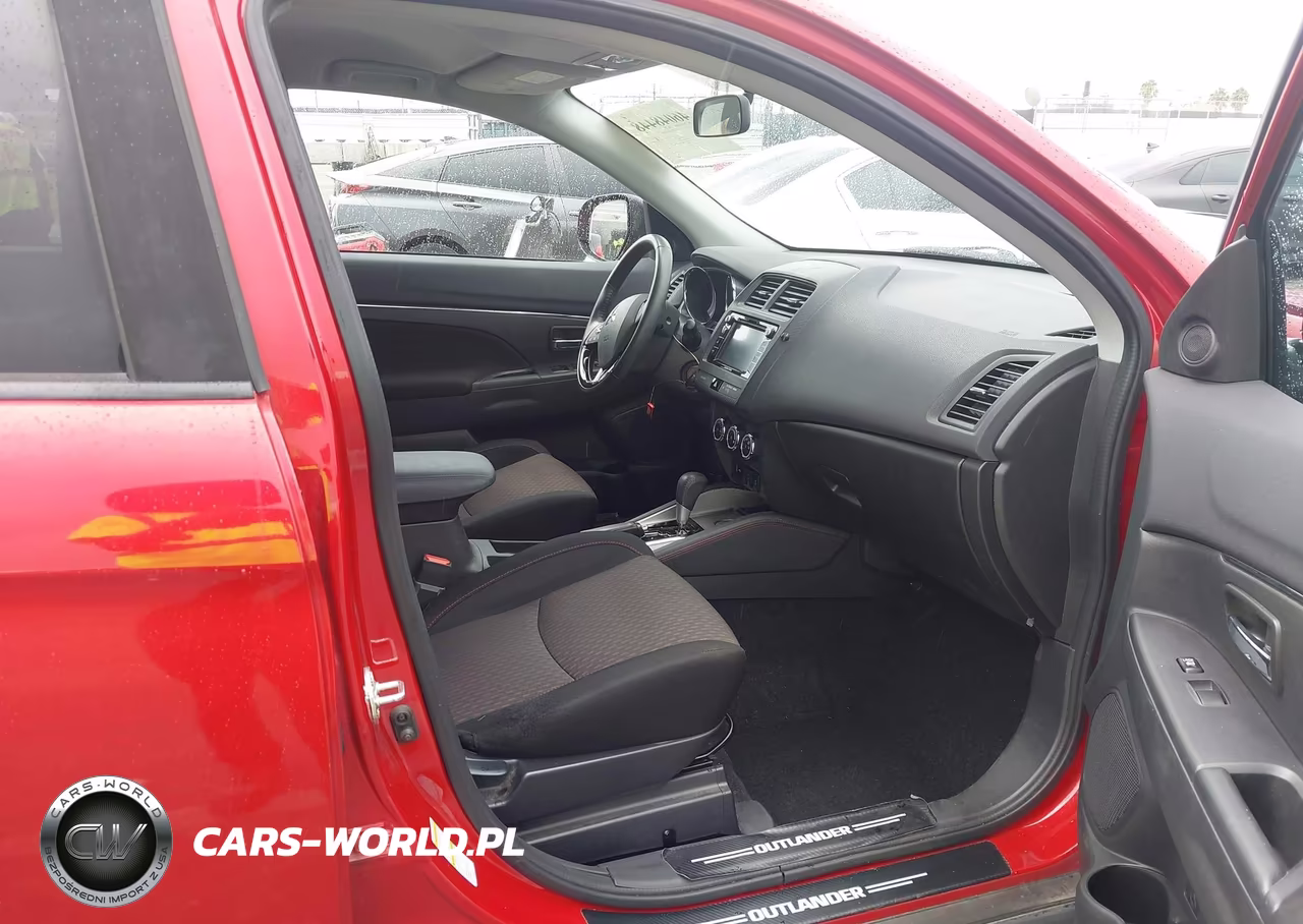 2018 Mitsubishi Outlander Sport 2.0 Le VIN:JA4AP3AU5JZ024143 - 5