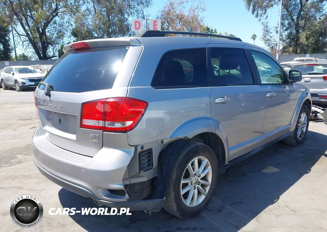 2015 Dodge Journey Sxt VIN:3C4PDCBG8FT743824 - 4