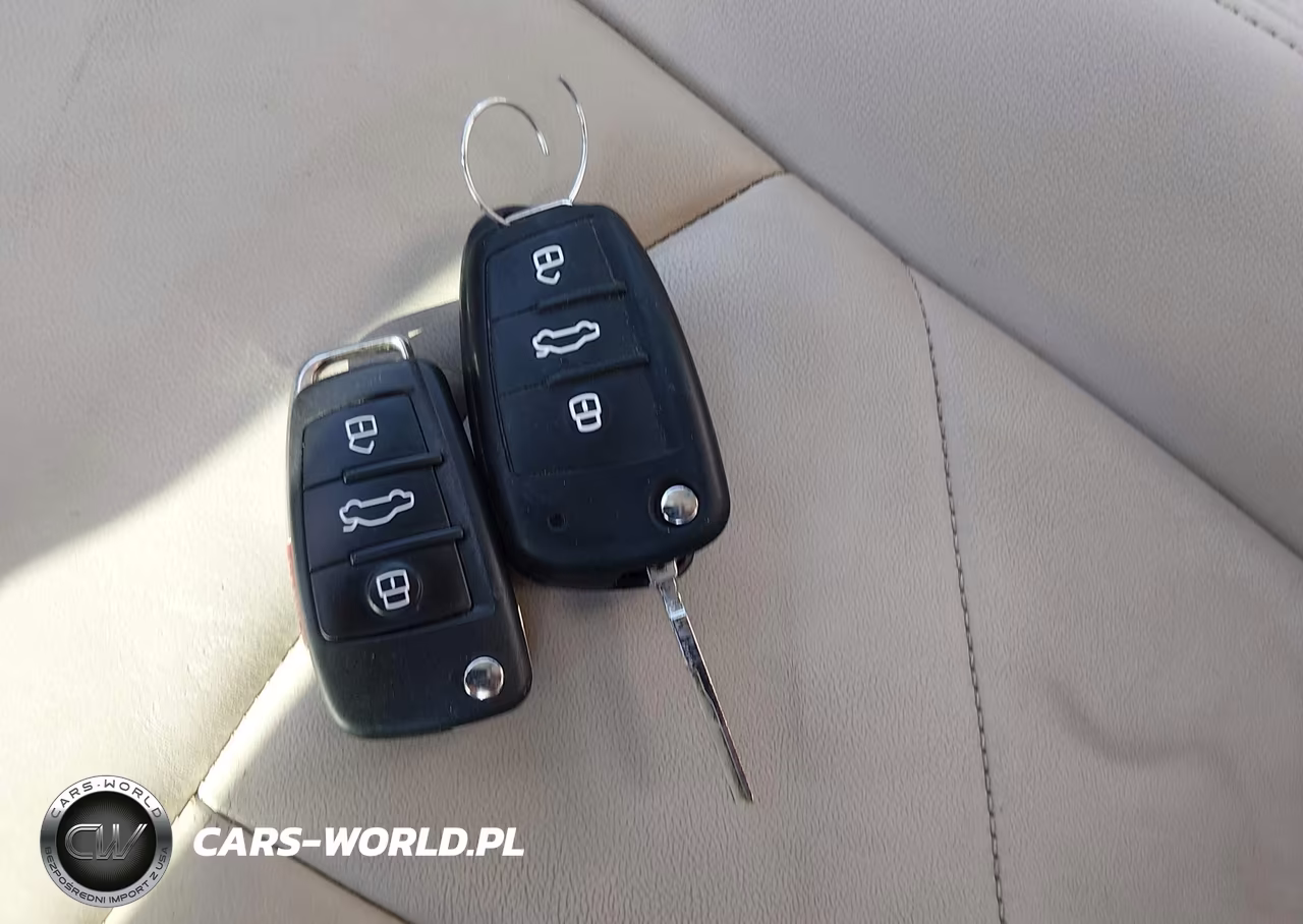 2020 Audi Q3 Premium 45 Tfsi S Line Quattro Tiptronic VIN:WA1DECF33L1042788 - 9