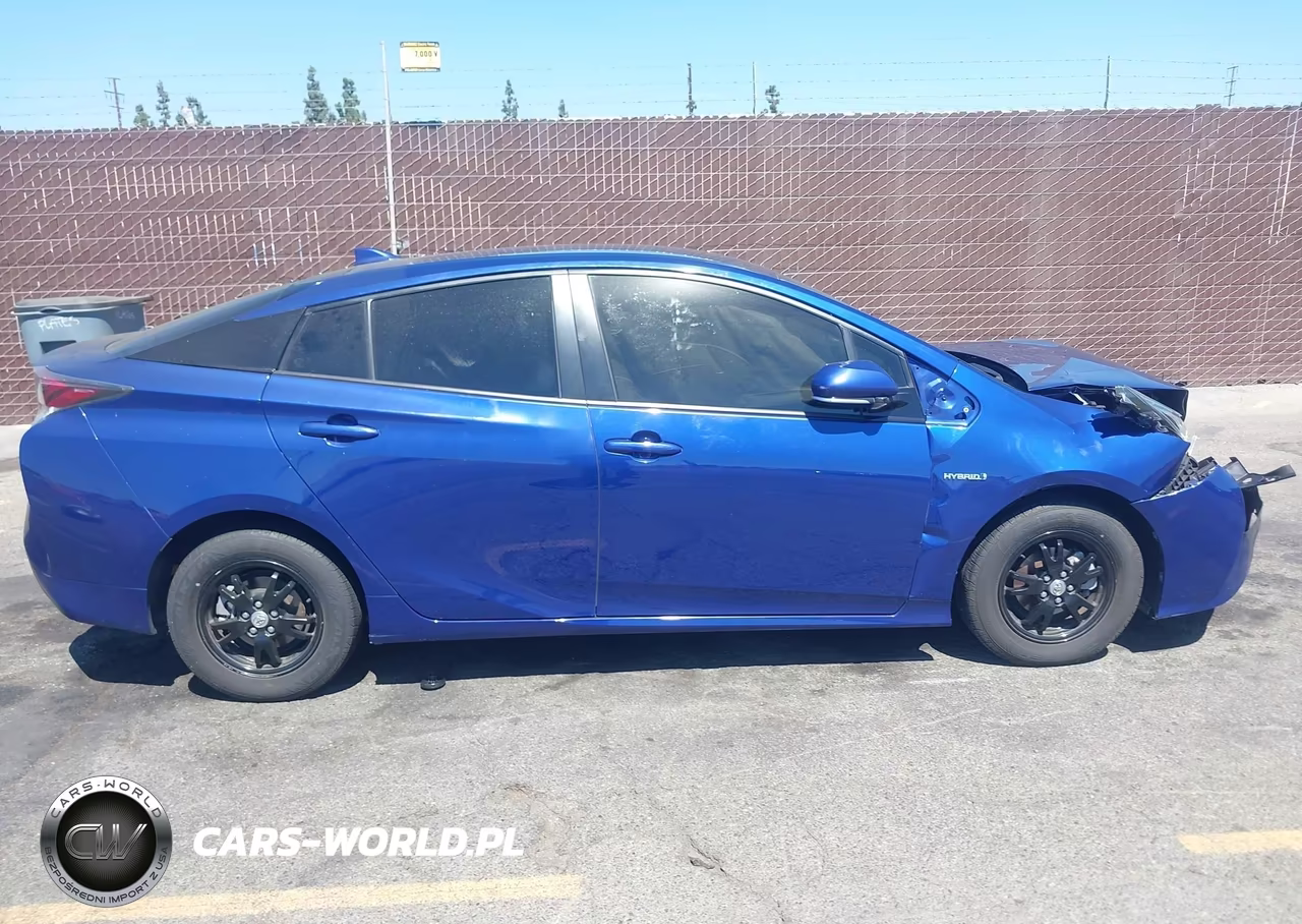 2017 Toyota Prius Three VIN:JTDKARFU4H3532009 - 13