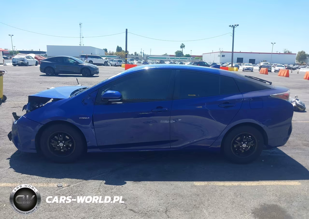 2017 Toyota Prius Three VIN:JTDKARFU4H3532009 - 14