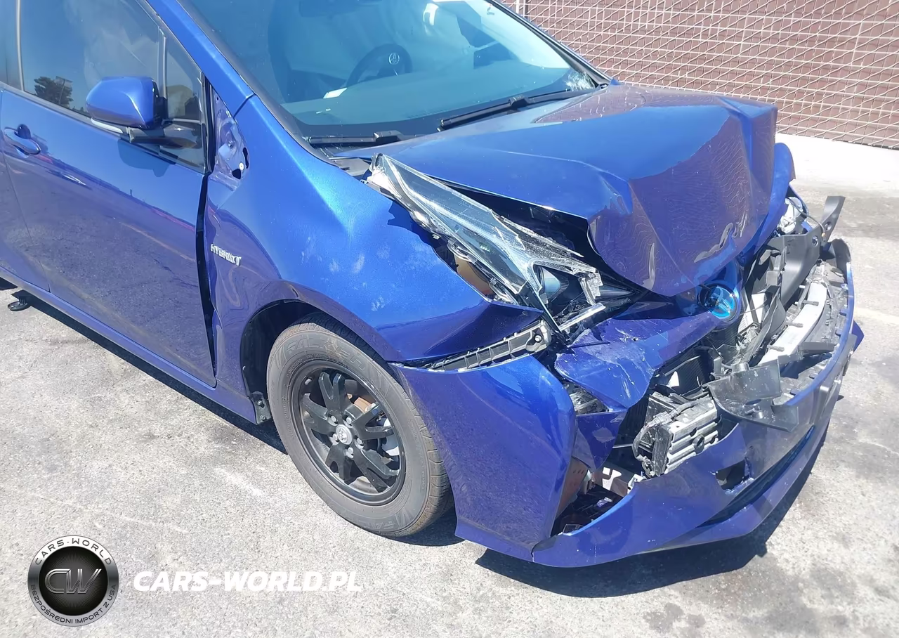 2017 Toyota Prius Three VIN:JTDKARFU4H3532009 - 17