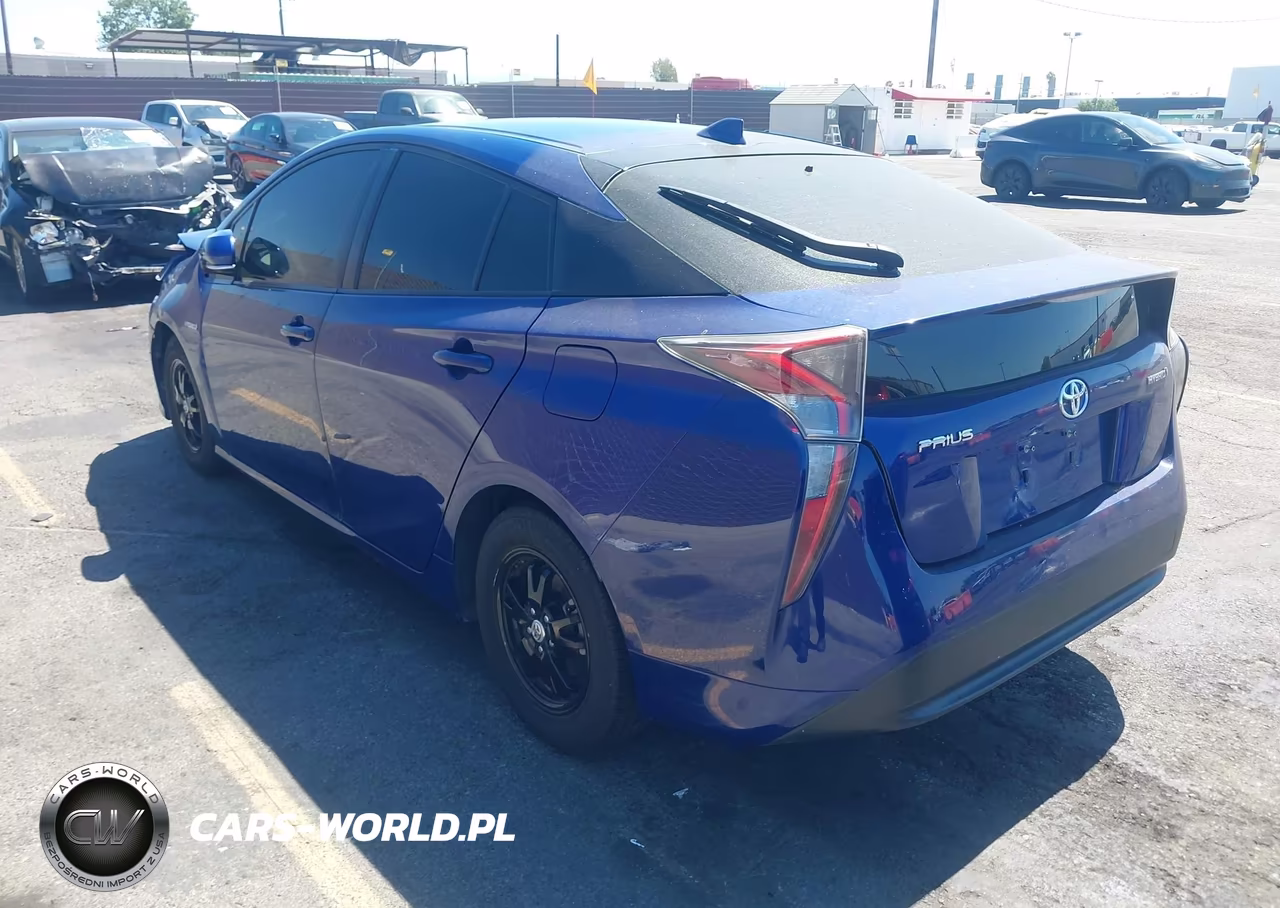 2017 Toyota Prius Three VIN:JTDKARFU4H3532009 - 3