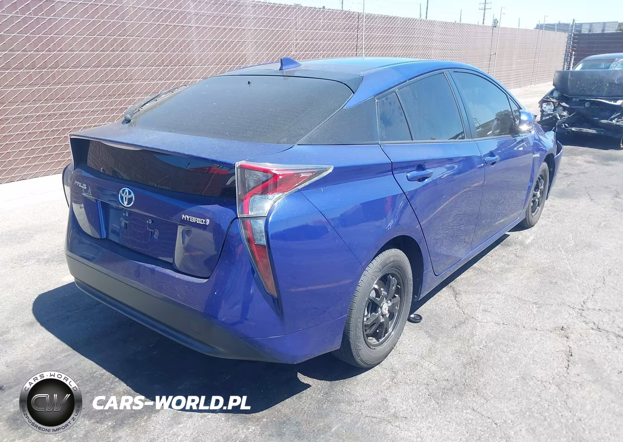 2017 Toyota Prius Three VIN:JTDKARFU4H3532009 - 4
