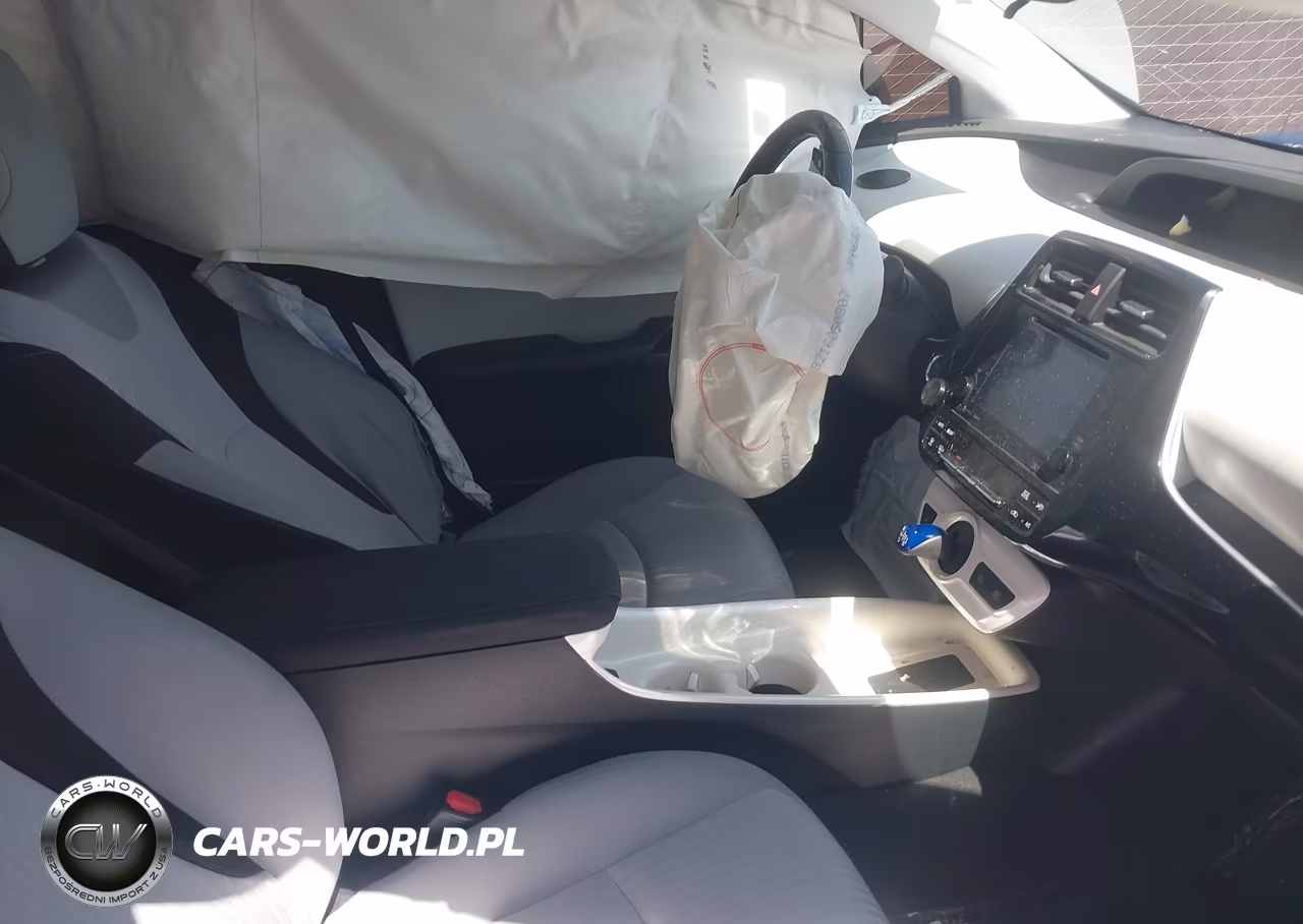 2017 Toyota Prius Three VIN:JTDKARFU4H3532009 - 5