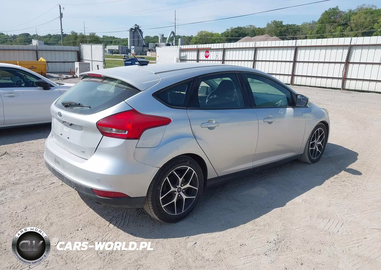 2017 Ford Focus Sel VIN:1FADP3M28HL254436 - 14