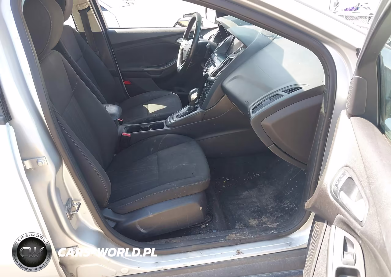 2017 Ford Focus Sel VIN:1FADP3M28HL254436 - 5