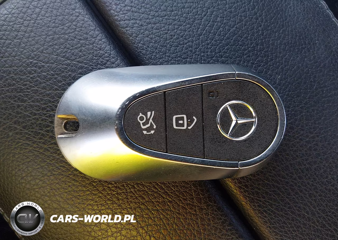 2024 Mercedes-Benz C 300 VIN:W1KAF4HB6RR215221 - 11