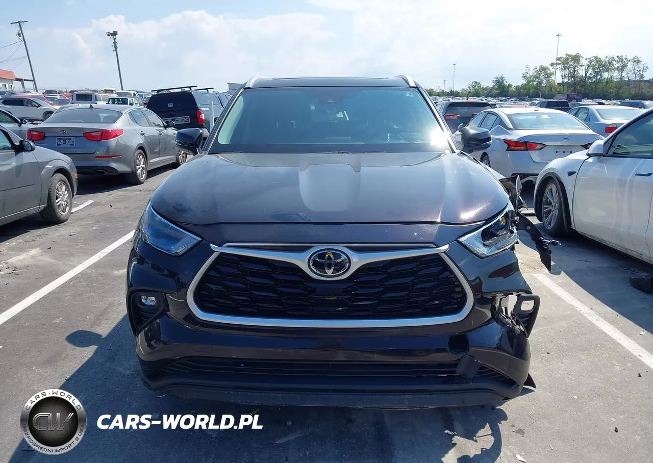 2022 Toyota Highlander Xle VIN:5TDGZRAH1NS092902 - 13