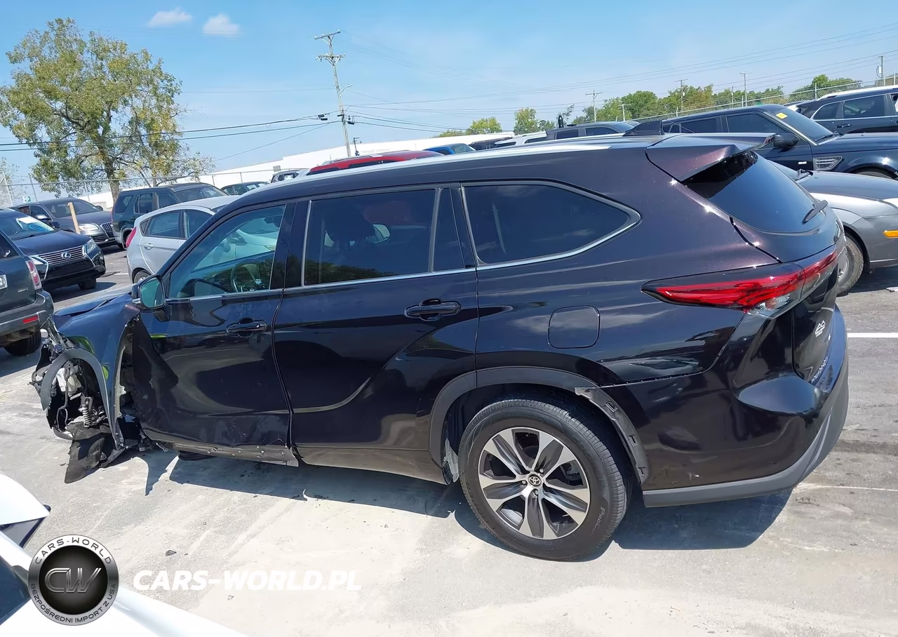 2022 Toyota Highlander Xle VIN:5TDGZRAH1NS092902 - 15
