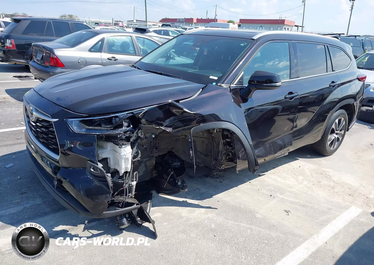 2022 Toyota Highlander Xle VIN:5TDGZRAH1NS092902 - 2
