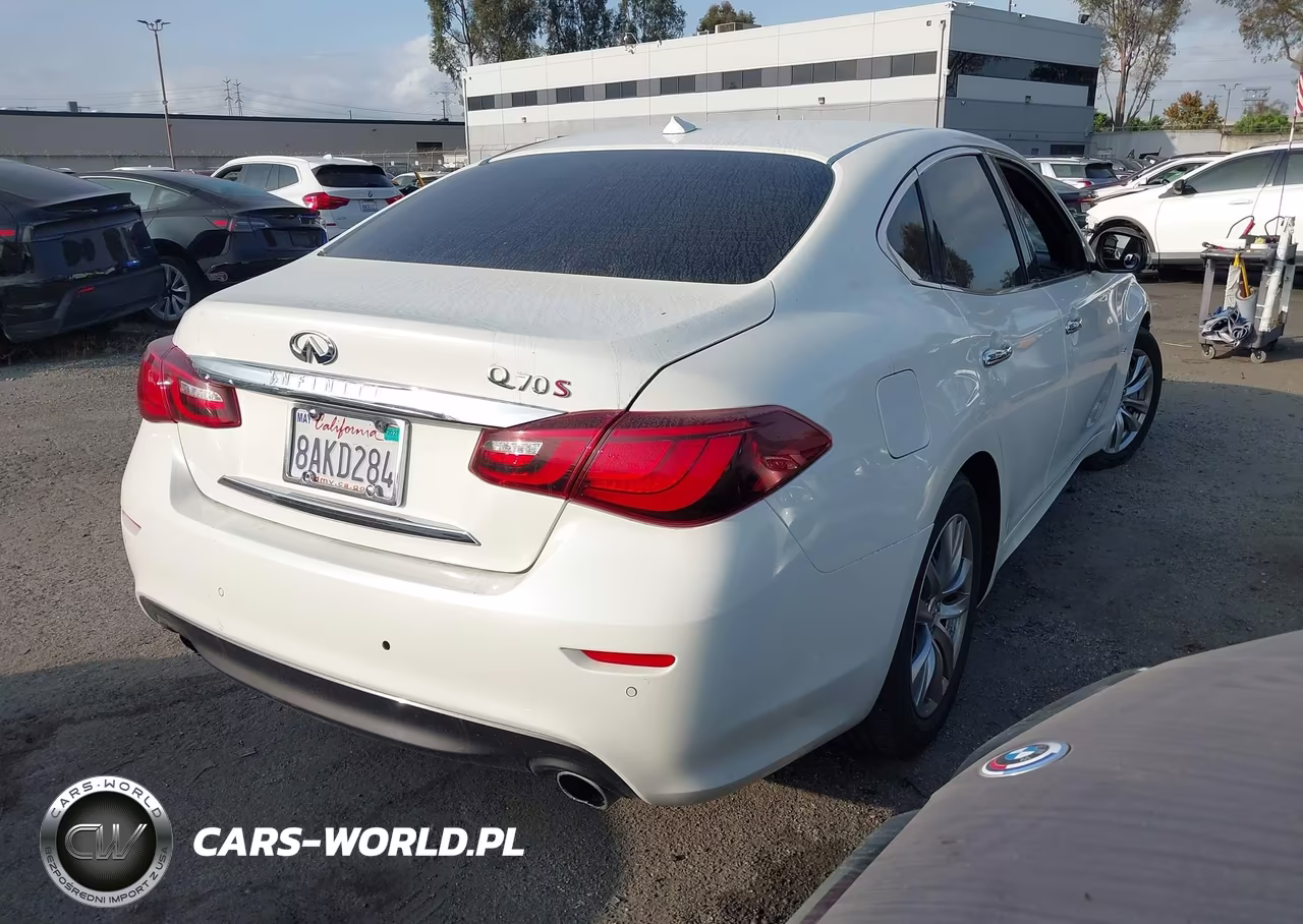 2016 Infiniti Q70 3.7 VIN:JN1BY1AP6GM220204 - 4
