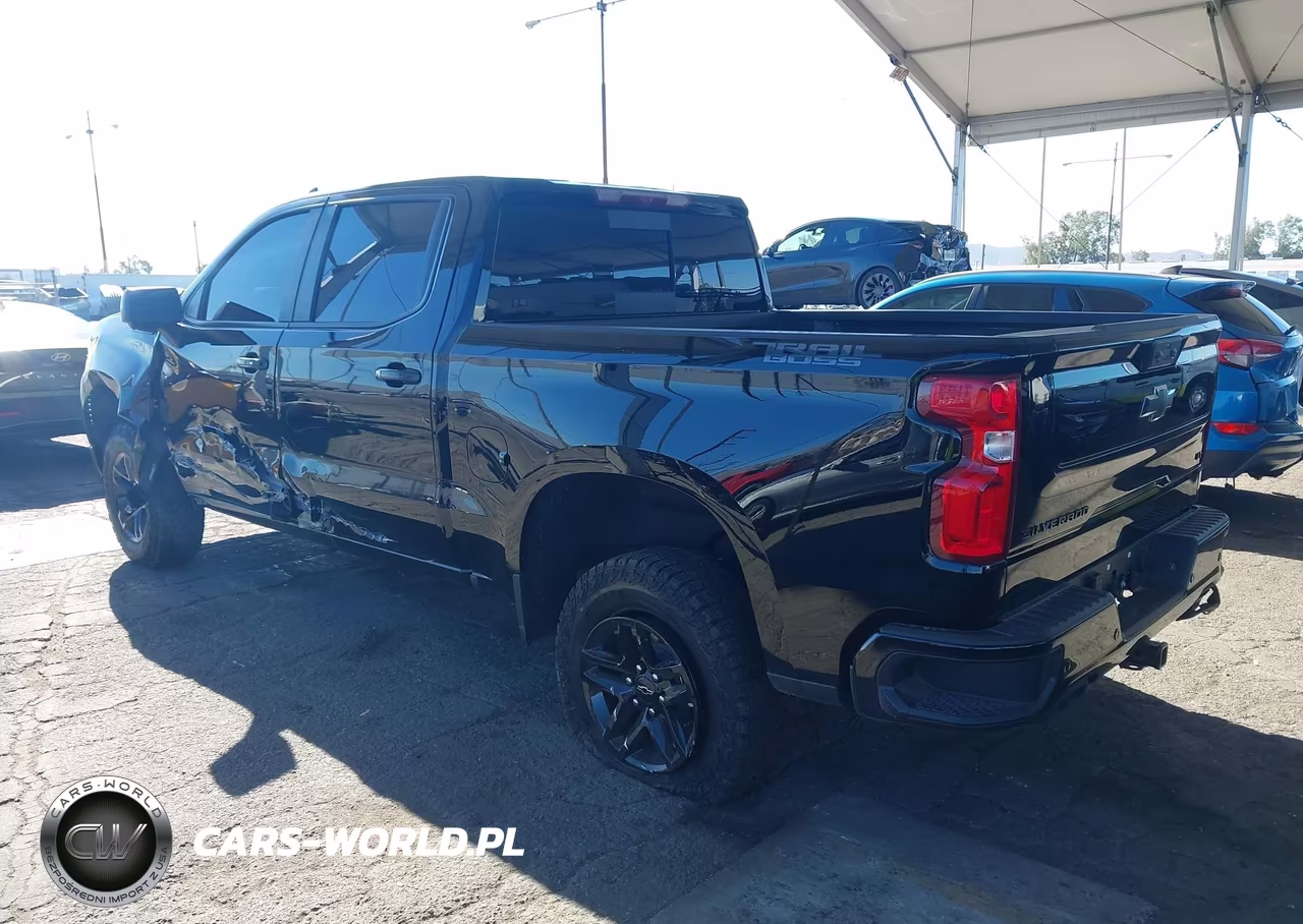 2026 Chevrolet Silverado 1500 VIN:3GCUKFEL5TG413467 - 3