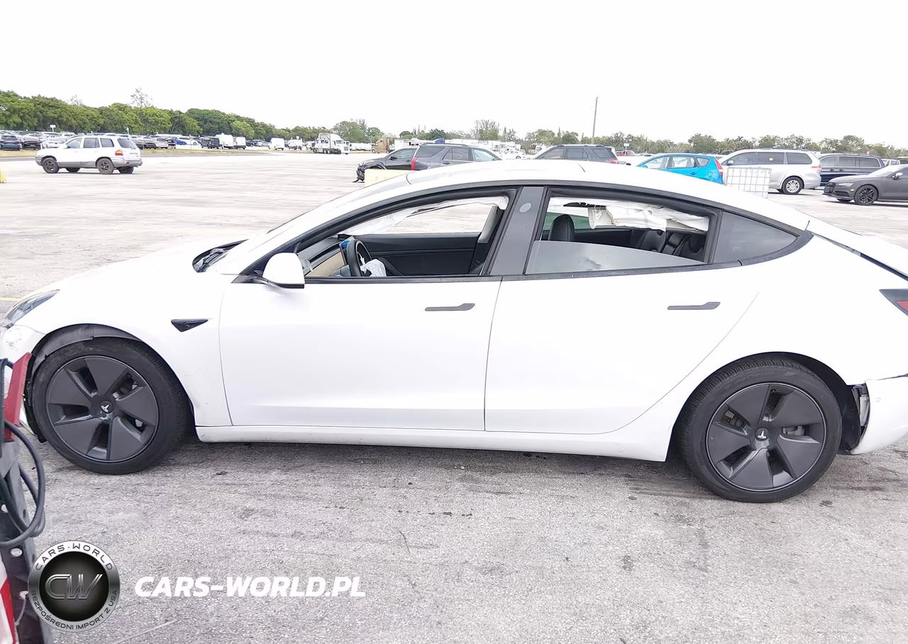 2021 Tesla Model 3 Standard Range Plus Rear-Wheel Drive VIN:5YJ3E1EA7MF852116 - 14