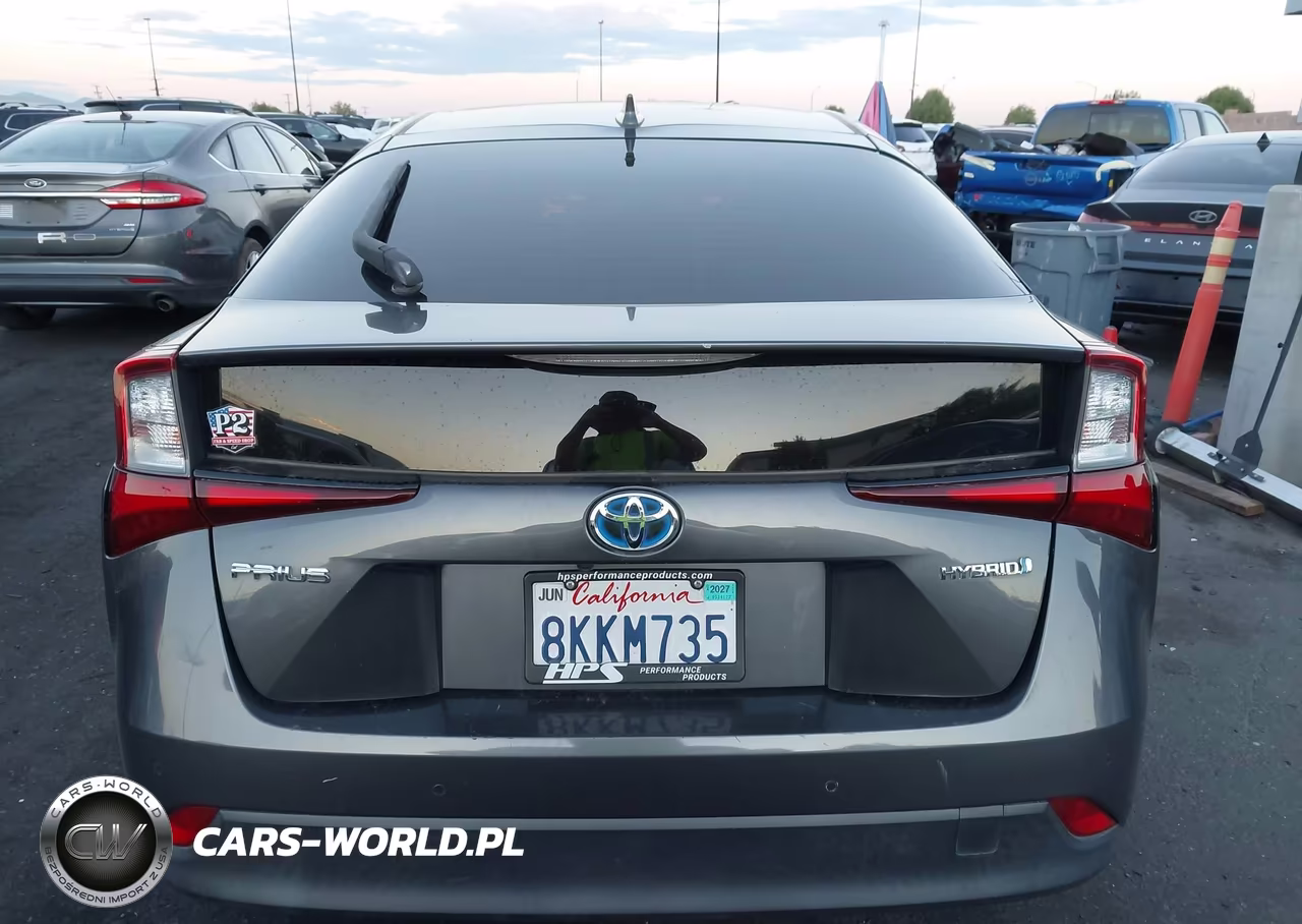2019 Toyota Prius Le VIN:JTDKARFU0K3084634 - 17