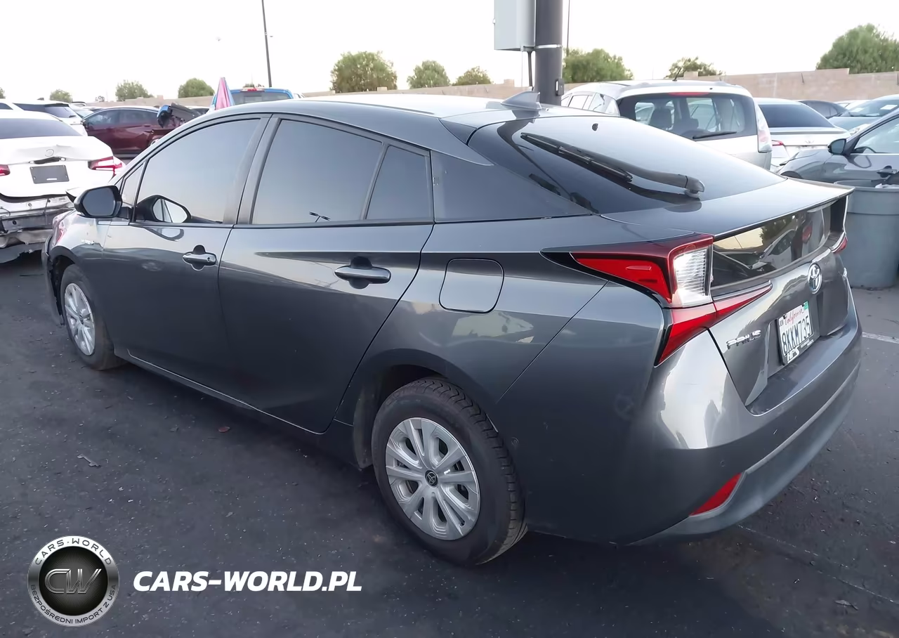 2019 Toyota Prius Le VIN:JTDKARFU0K3084634 - 3