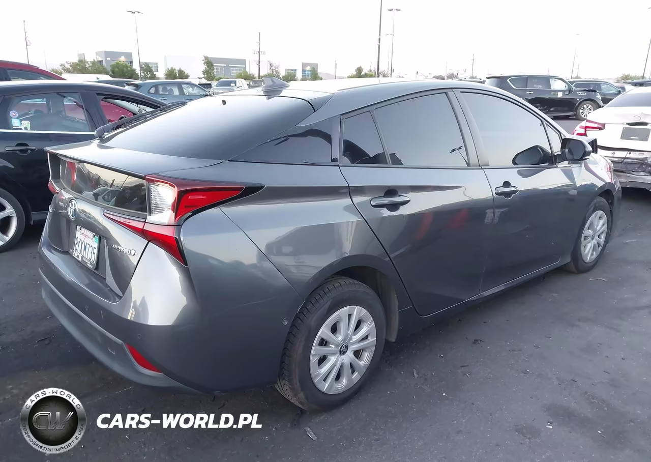 2019 Toyota Prius Le VIN:JTDKARFU0K3084634 - 4