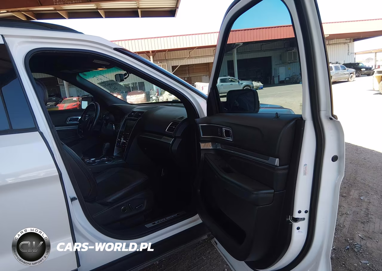 2016 Ford Explorer Sport VIN:1FM5K8GT9GGC72106 - 5