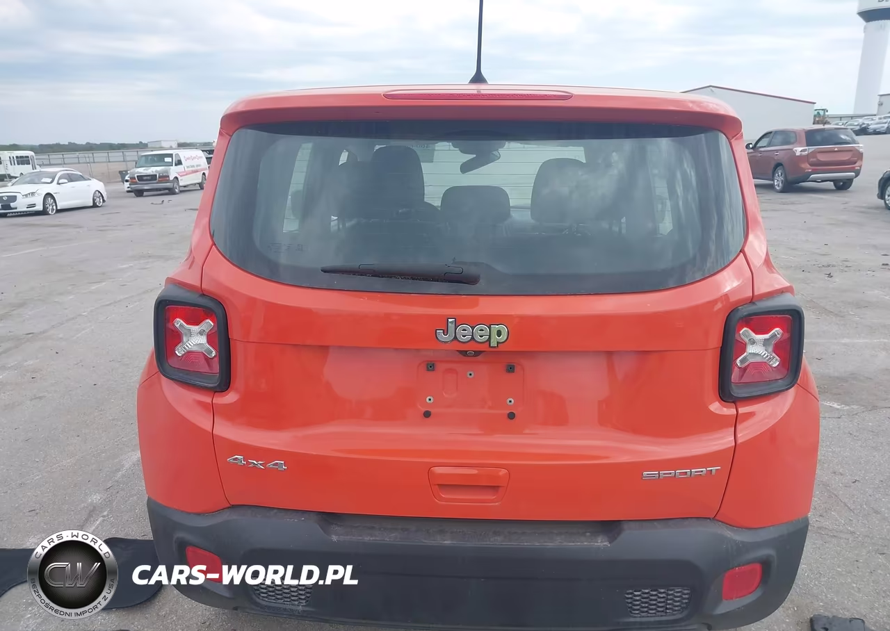 2018 Jeep Renegade Sport 4X4 VIN:ZACCJBAB2JPH71853 - 16