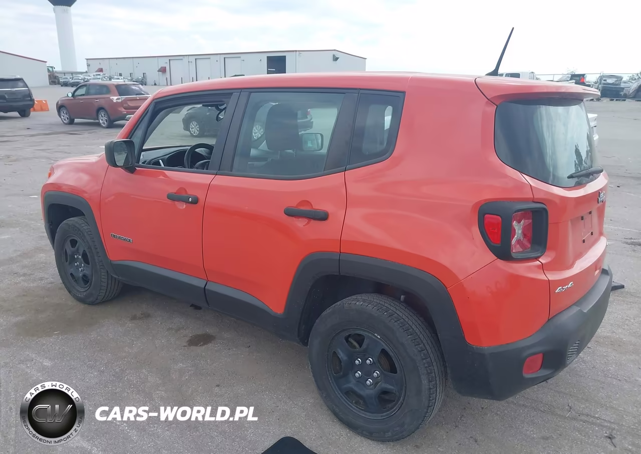 2018 Jeep Renegade Sport 4X4 VIN:ZACCJBAB2JPH71853 - 3
