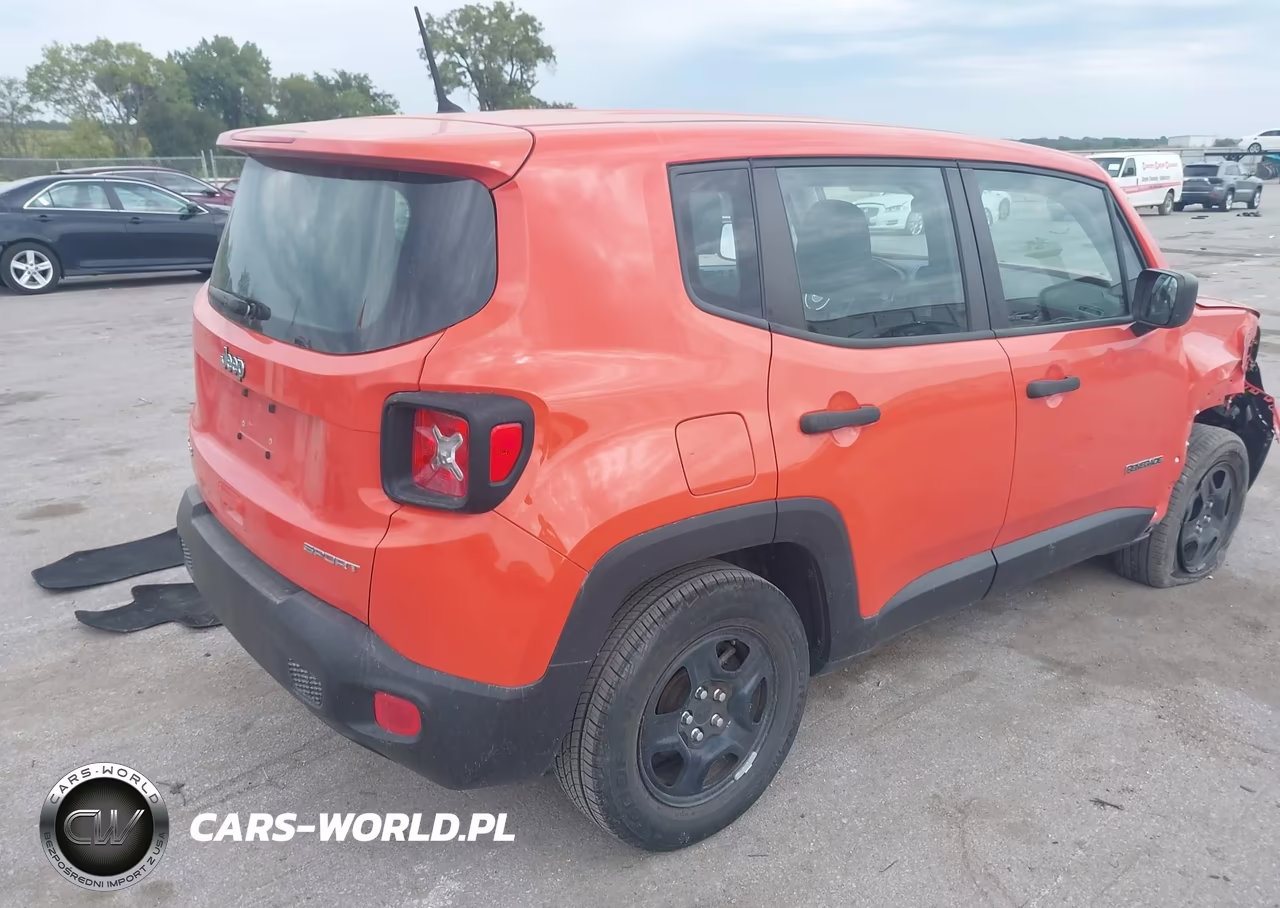 2018 Jeep Renegade Sport 4X4 VIN:ZACCJBAB2JPH71853 - 4