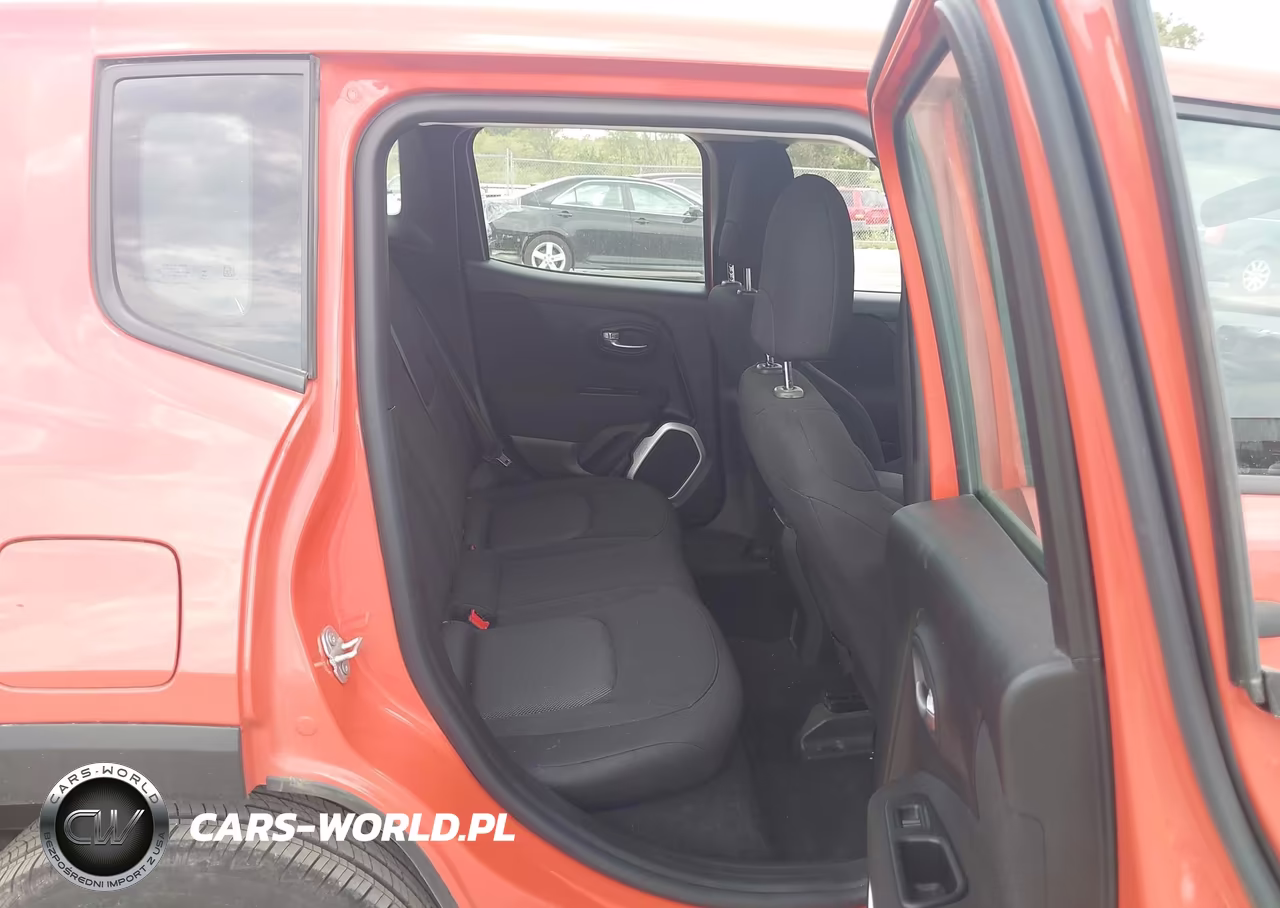 2018 Jeep Renegade Sport 4X4 VIN:ZACCJBAB2JPH71853 - 8
