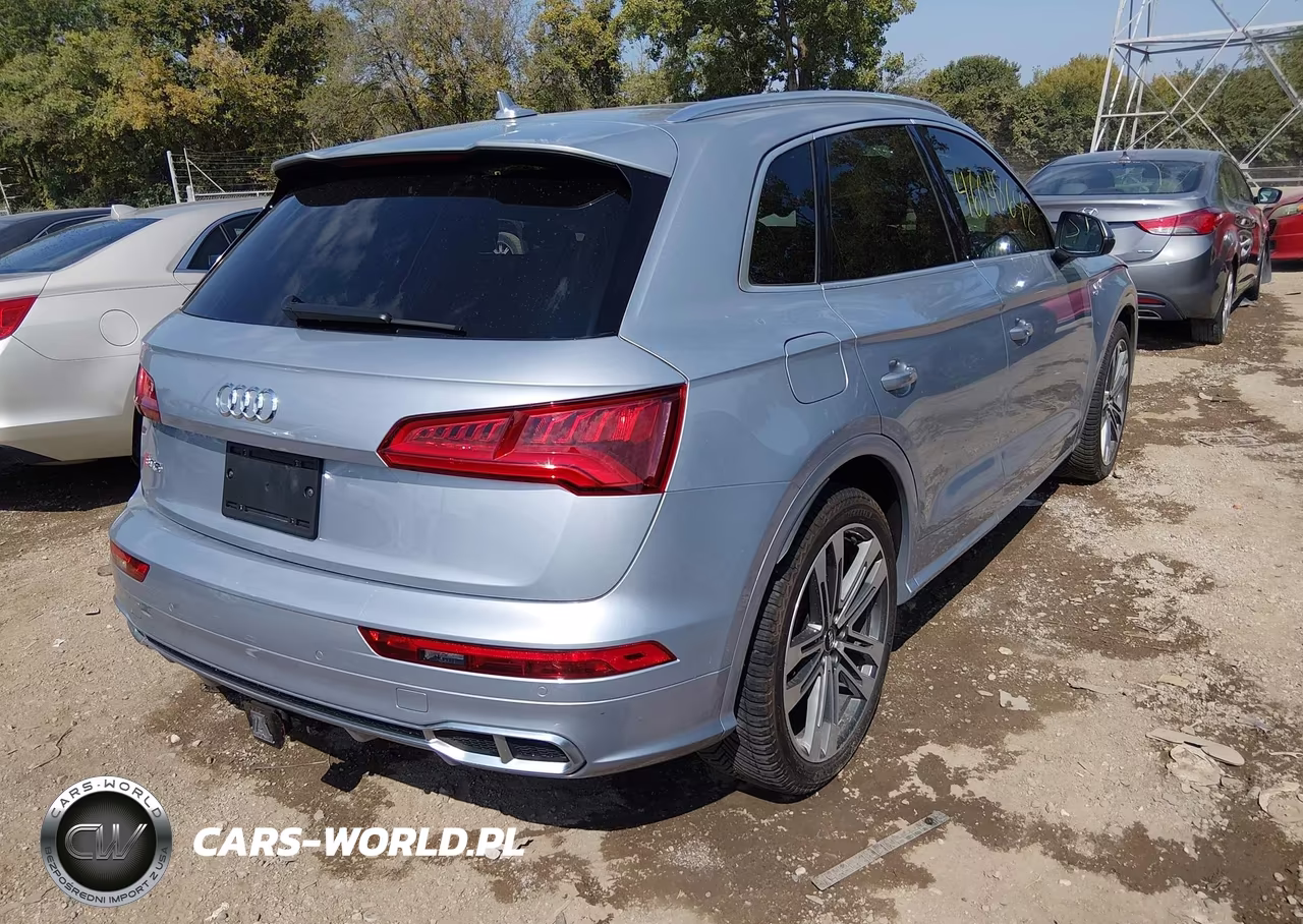 2018 Audi Sq5 3.0T Premium Plus VIN:WA1C4AFY4J2220875 - 4
