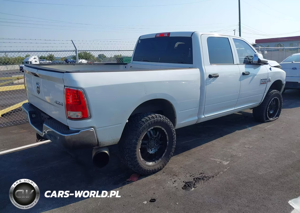 2013 Ram 2500 Tradesman VIN:3C6UR5CL8DG542398 - 4