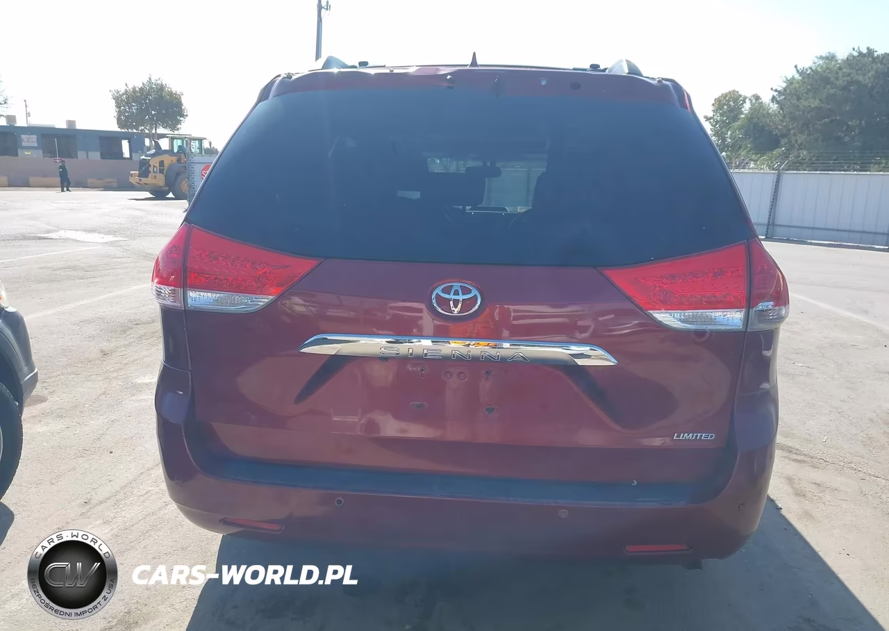 2011 Toyota Sienna Ltd VIN:5TDYK3DC5BS113624 - 17
