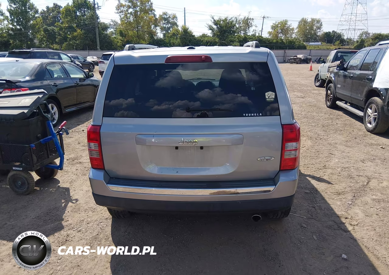 2016 Jeep Patriot High Altitude Edition VIN:1C4NJPFA8GD720757 - 16